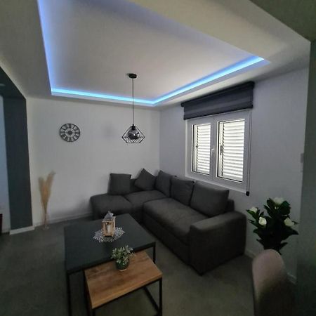 Apartment Nikcevic ティヴァト エクステリア 写真