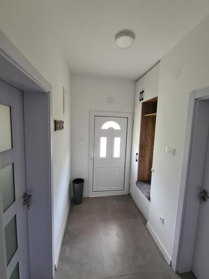 Apartment Nikcevic ティヴァト エクステリア 写真