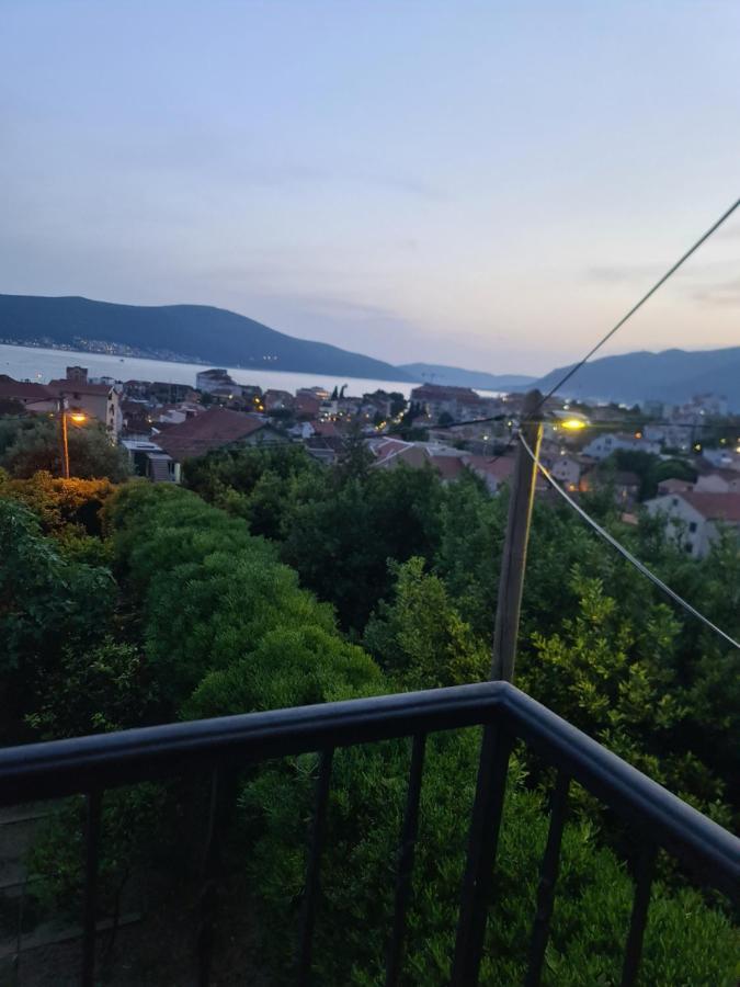 Apartment Nikcevic ティヴァト エクステリア 写真